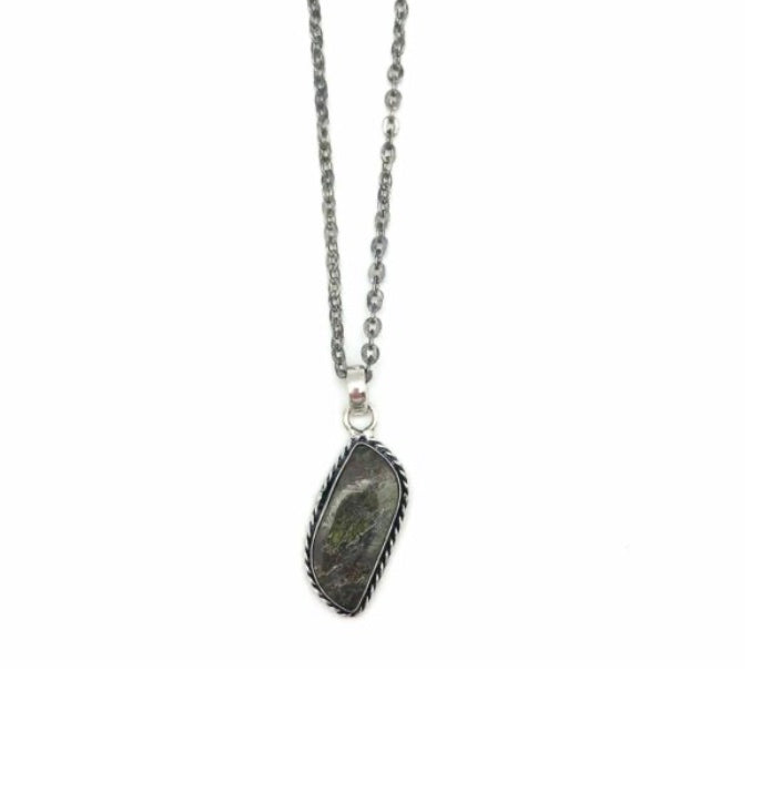 DRAGON STONE - KASHI SEMI PRECIOUS LARGE STONE NECKLACE