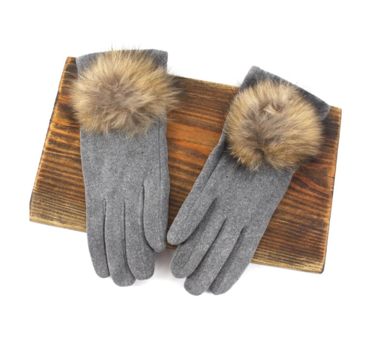 WOMEN’S TOUCH SCREEN GLOVES WITH FUR POM POM (Multiple Colors)
