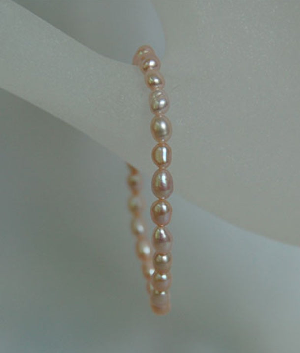 FRESHWATER CHILDREN'S PEARL BRACELET - MULTIPLE COLORS -