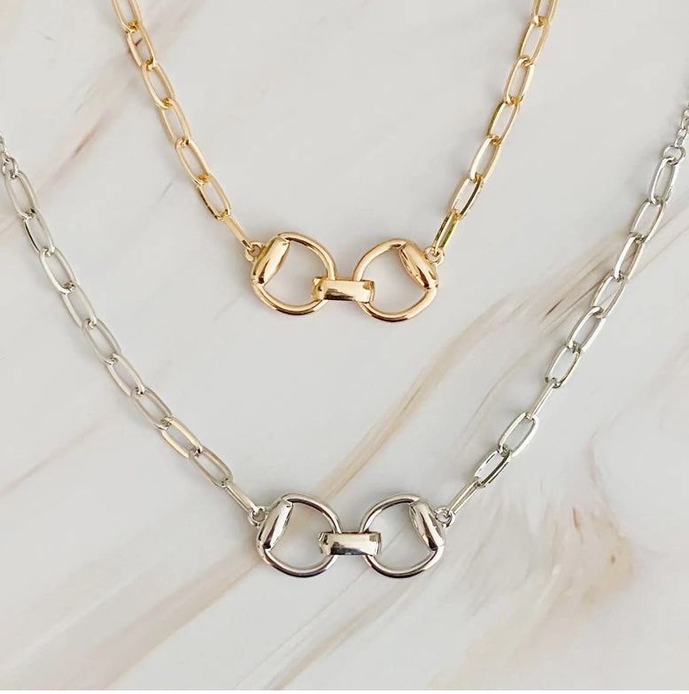 EQUESTRIAN PENDANT CHAIN NECKLACE