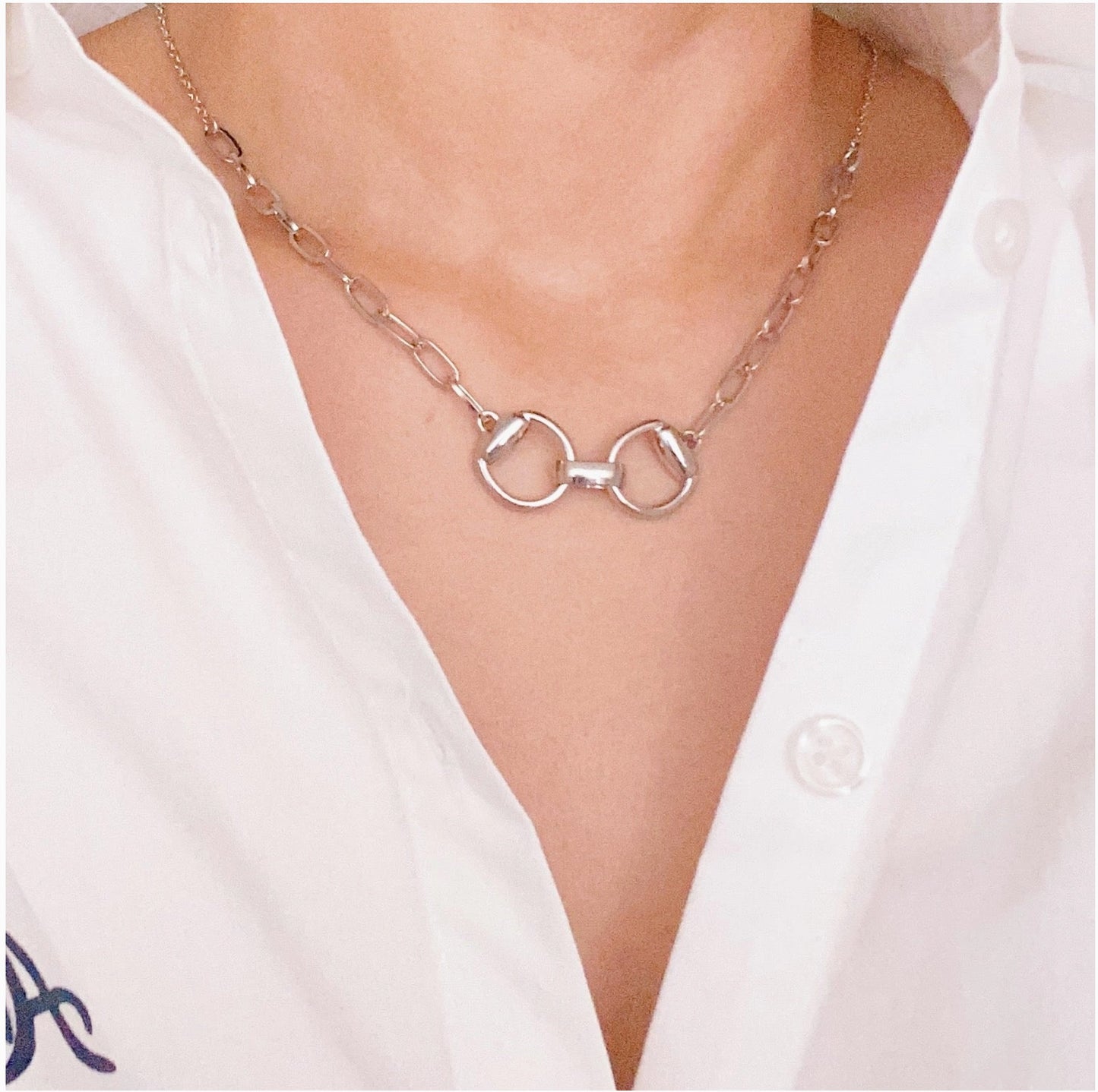 EQUESTRIAN PENDANT CHAIN NECKLACE