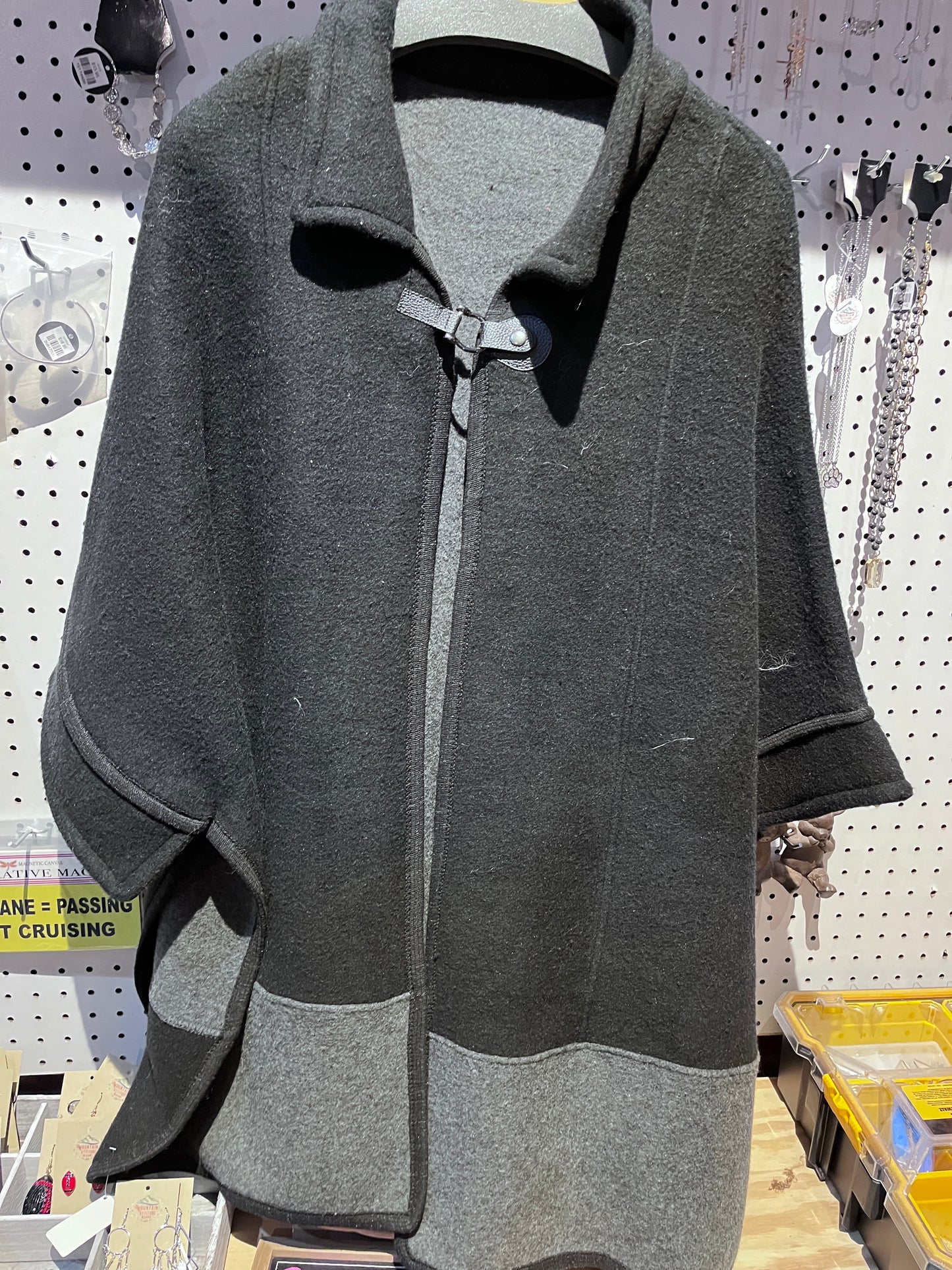 BLACK & GREY WOOL BLEND PONCHO WITH SNAP CLOSURE